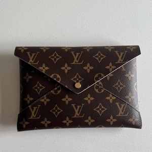 100% Authentic Louis Vuitton Kirigami Pochette
